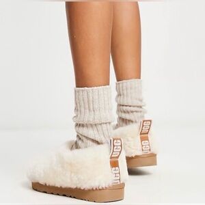 Ugg Sherpa fluffy slippers 8